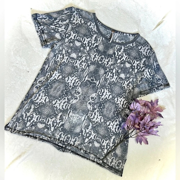 Free People Tops - Free People Snake Print Tourist T-Shirt - Small